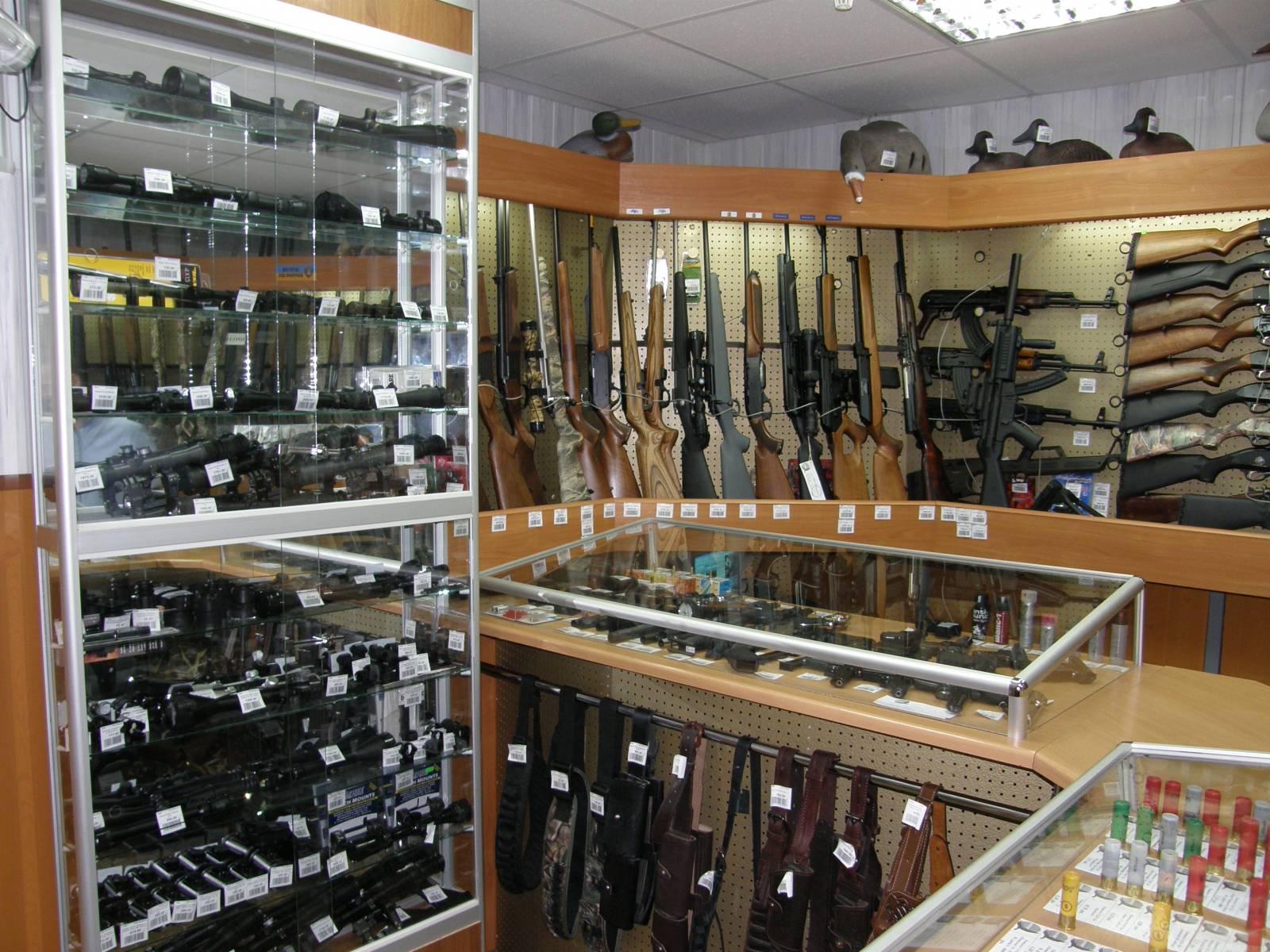 Сан Марино оружейный магазин